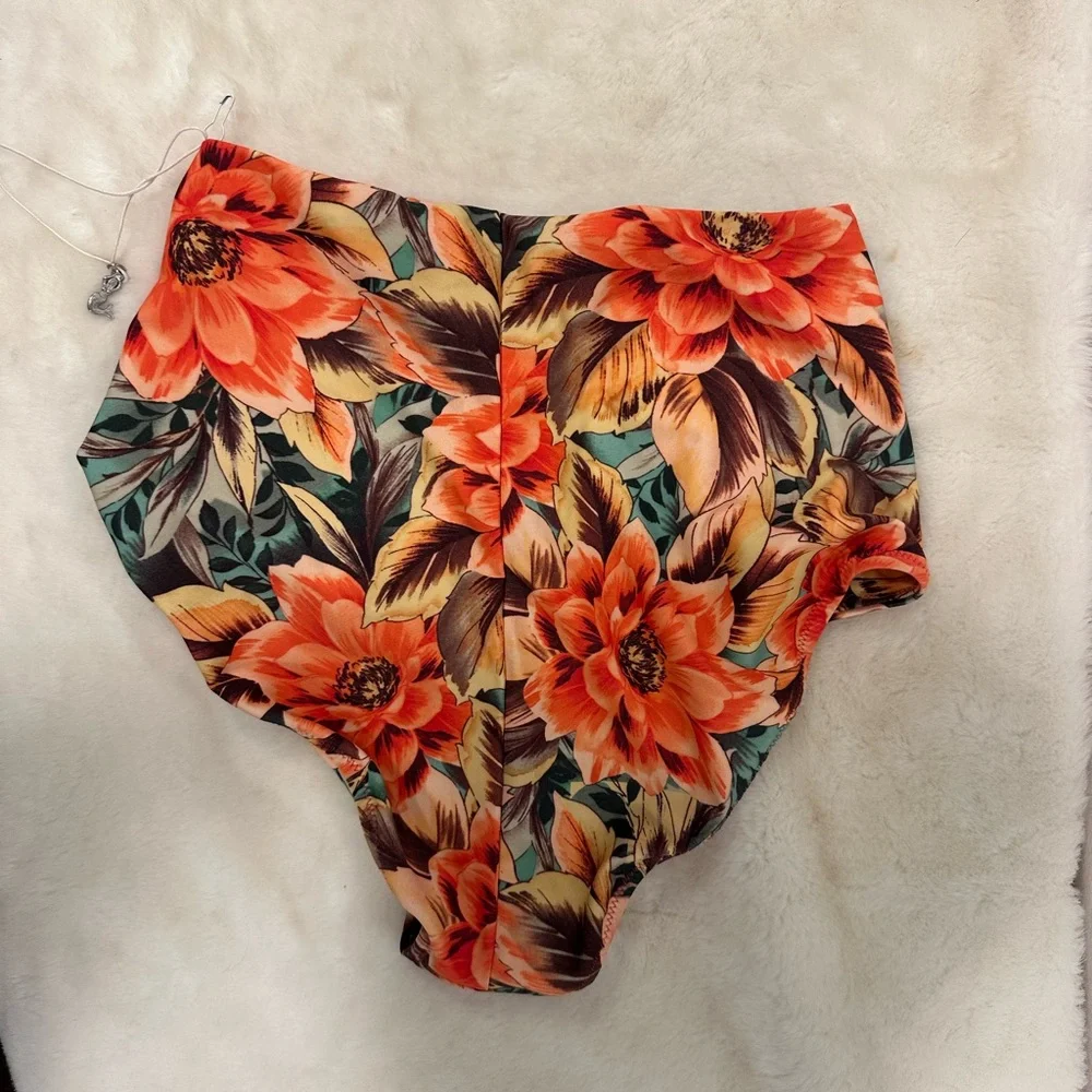 Show Me Your Mumu Orange Floral Bikini Set with Green Leaf Print Size small NWT